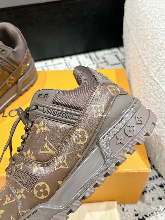 Louis Vuitton Shoe 